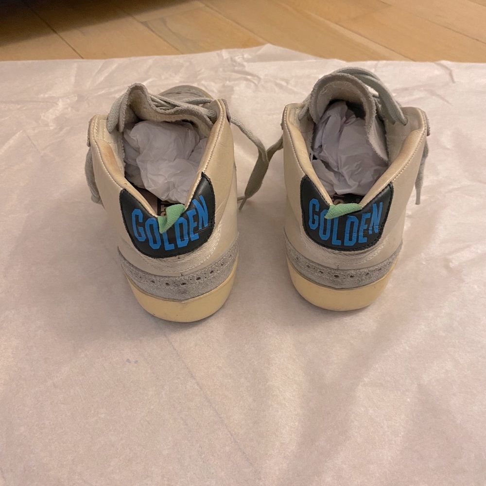 Mid-star Golden Goose